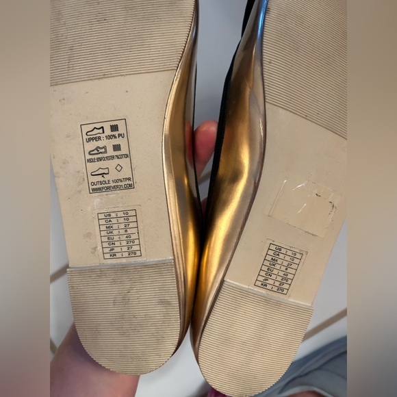 Womens Forever 21 shoes, golden color, size 10 fits 8.5 - Picture 5 of 5